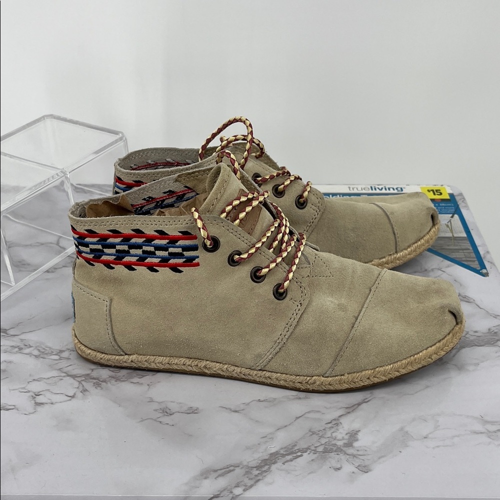 TOMS Sand Alarco Desert Chukka Boot Women 7 Aztec Lace Up Booties Beige Boho